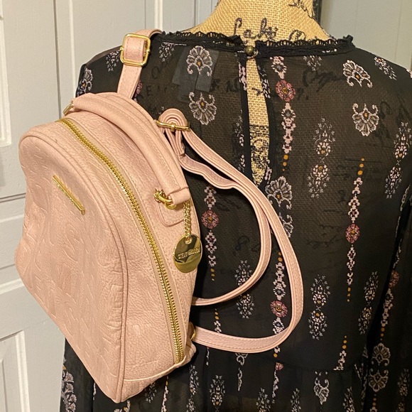 STEVE MADDEN BLUSH LOGO MEDIUM BACKPACK - Picture 3 of 14